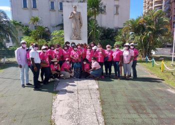 Les touristes du Libreville City Tour