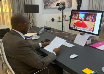 Pacôme Moubelet-Boubeya, le ministre des affaires étrangères