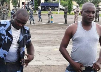 Les deux policiers accusés de perte d'armes