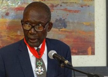 Barro Chambrier rend un hommage mérité au dignitaire Emile Kassa Mapsi