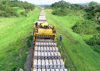 L&rsquo;État  gabonais  et la Setrag signent l&rsquo;Avenant  N°2 pour renouveler la voie ferrée 