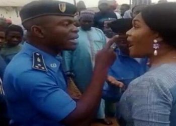 Cameroun /un policier à la députée Nourane Foster : « méfiez-vous hein ! N’importe quoi ! Députée de mes couilles »