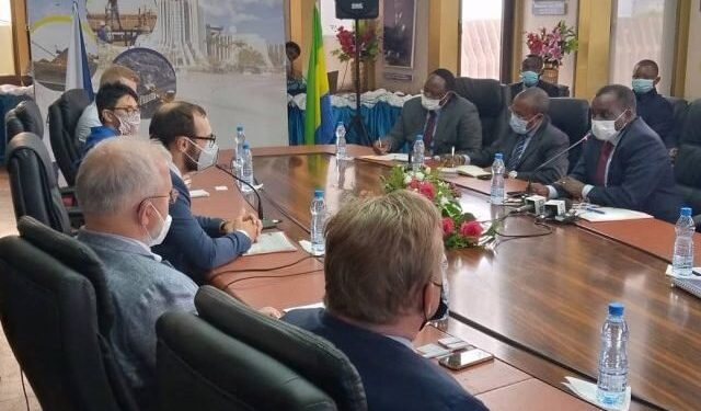 La République tchèque à la quête des richesses pétrolière et minière du Gabon