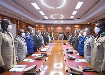 La séance de travail autour du président Ali Bongo Ondimba sur la surveillance côtière contre les attaques à la frontière maritime