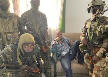 Alpha Condé stoppé par l'armée