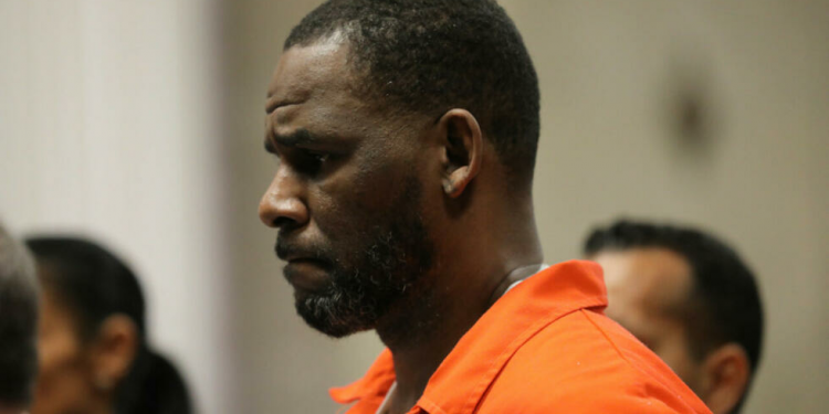 L’étoile déchue de R&B, R. Kelly a été reconnue coupable de crimes sexuels