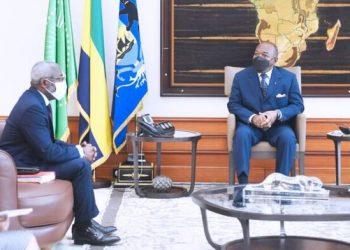Bâtonnier Me Lubin Ntoutoume a été reçu ce vendredi 15 octobre par Ali Bongo en prélude au Congrès international des Barreaux