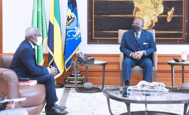 Bâtonnier Me Lubin Ntoutoume a été reçu ce vendredi 15 octobre par Ali Bongo en prélude au Congrès international des Barreaux
