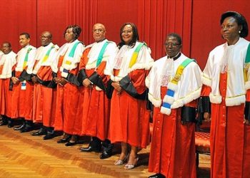 Tout journaliste critiquant les membres de la Cour constitutionnelle gabonaise sera puni par la loi