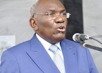 Élection de Paulette Missambo comme successeur de Zacharie Myboto, ce dernier reçoit un hommage du citoyen Philippe César Boutimba Dietha à travers une lettre ouverte