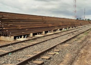 La Setrag a reçu 60kgs de rails pour remplacer les 50 kgs en vue de la modernisation du chemin de fer