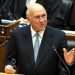 Le dernier président blanc d’Afrique du Sud Frederik de Klerk ici de son vivant en mai 2004 au Parlement sud-africain à Cape Town @D.R