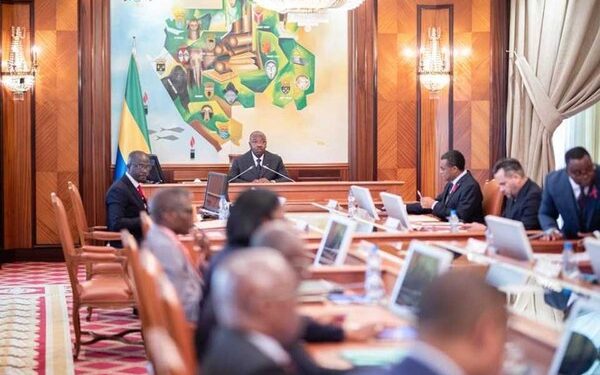 Ali Bongo Ondimba présidera finalement ce vendredi 17 décembre 2021 un Conseil de ministres en présentiel