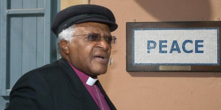 Ali Bongo Ondimba très attristé par le décès de Desmond Tutu