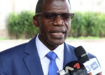 Le ministre de l'Interieur Lambert-Noël Matha a instruit la Police pour qu'elle soit informée de la suspension des mesures gouvernementales par la Cour constitutionnelle