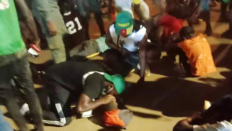Cameroun-Comores, il y a eu des morts et ici des blessés en plein sauvetage au stade Olembe