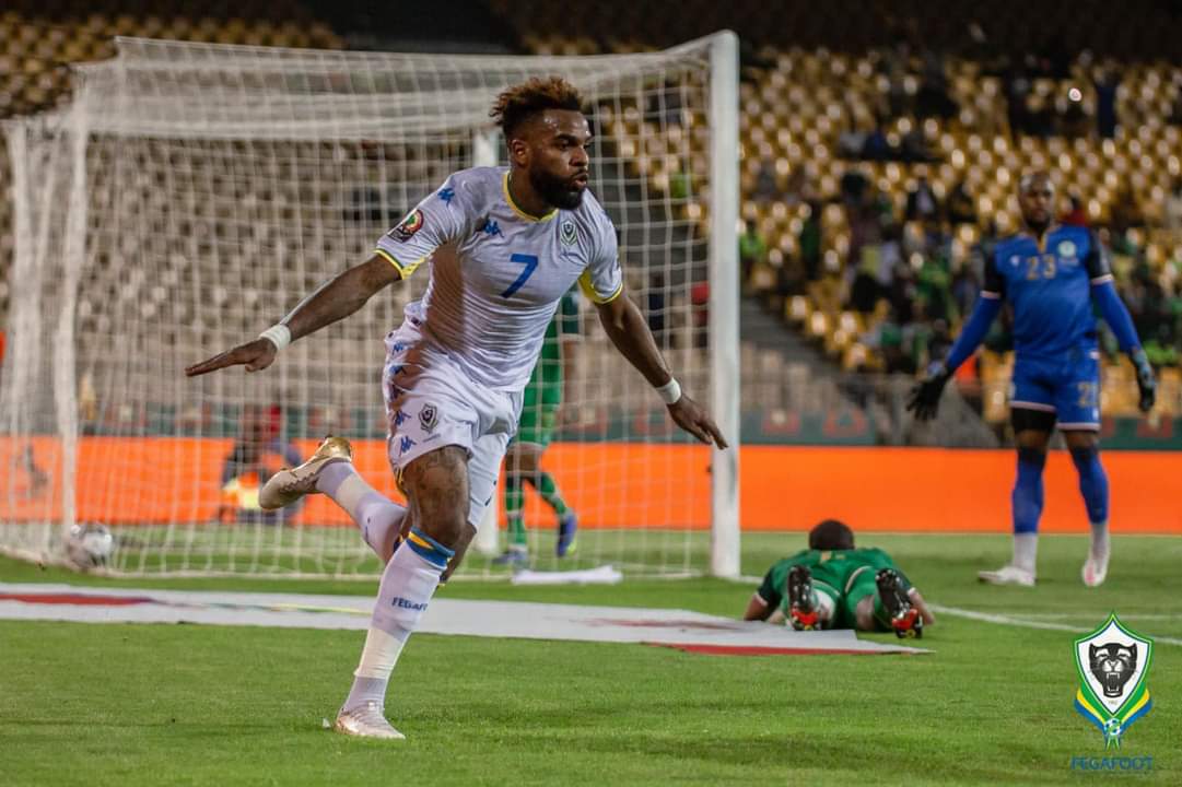 Aaron Boupendza, le buteur du match des Panthères contre les Comores à la CAN