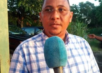 Dans le cadre du Capellogate Serge Ahmed Mombo a été arrêté à sa descente d'avion par le B2