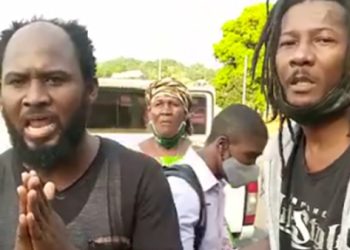 Gaël Koumba Ayouné alias le Général du mapane (à gauche) et Hoffer Edou Mvé alias Hoffman ( à droite) acquittés
