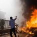 Le siège du parti au pouvoir au Burkina Faso incendié à Ouagadougou par des manifestants