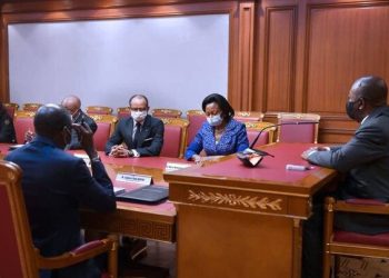 Différend frontalier Gabon-Guinée équatoriale, la présidente de la Cour constitutionnelle Marie-Madeleine Mborantsuo et son équipe chez Ali Bongo pour des directives