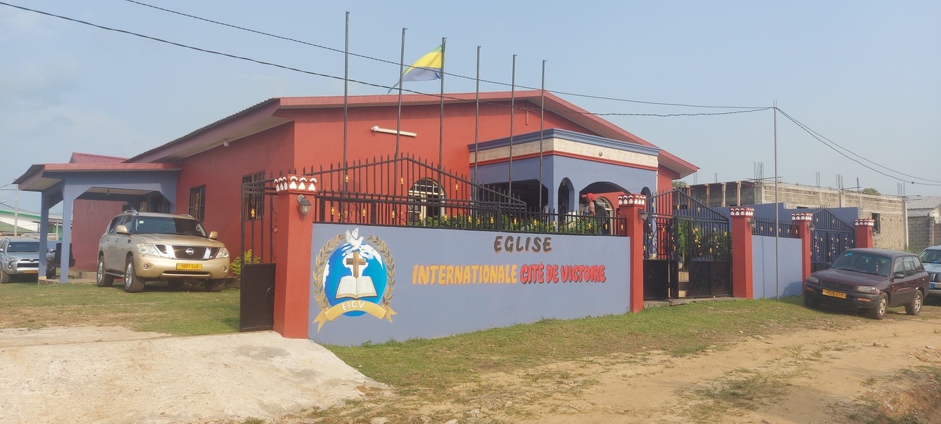 Église Cité de victoire d'Okala où Maganga Moussavou est allé "prêcher" la Provincialisation 