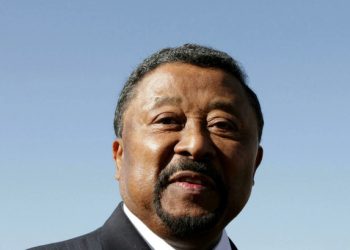 L'opposant Jean Ping considère que le Gabon abasculé dans l'inconnu et demande la vacance du pouvoir