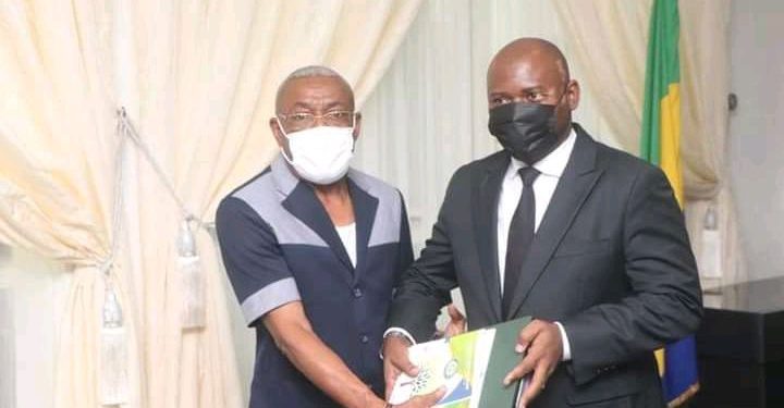 Passation de charges entre Éric Dodo Bounguendza et Steeve Nzegho Dieko comme SG