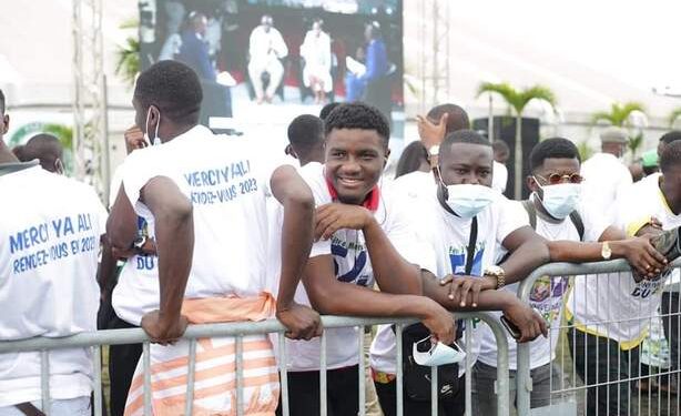 Les jeunes librevillois ont été payés à 5000 FCFA pour assister au 54e anniversaire du PDG