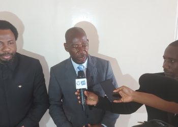 Le RPG consulte l'OCP, Max Alexandre Ngoua (à gauche) Laurent Angue Mezui après leur rencontre