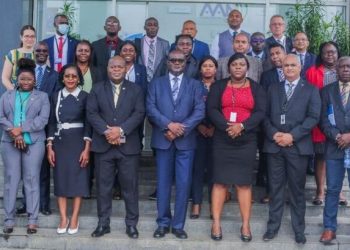 La délégation de Suriname s'est rendu à ZES de Nkok pour une visite