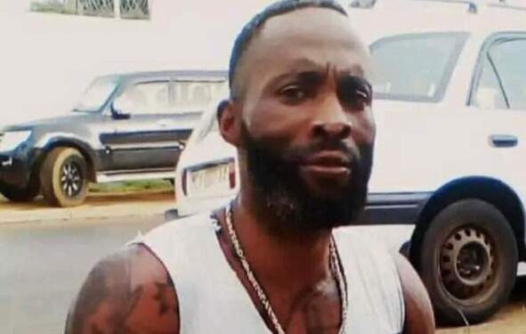 Le fugitif cruel, Éric qui a percé les yeux de sa concubine et lui a coupé l'oreille mis aux arrêts à Bitam
