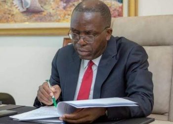 Le sénateur Augustin Matata Ponyo refuse la Jeep donnée à tous les parlementaires de la RDC, est-il le nouvel Étienne Tshisekedi ?