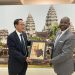 Pan Sorasak, le ministre cambodgien du Commerce invité à Libreville, ici avec son homologue gabonais Yves Fernand Manfoumbi