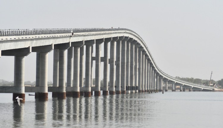 Le Pont Foundiougne au Sénégal 