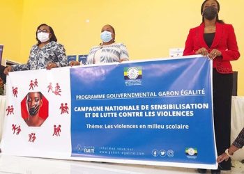 Le ministre de l'Education nationale accusée de voler des projets soumis à son ministère