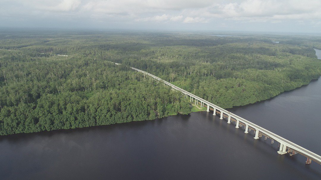 Le Pont Ozouri au Gabon