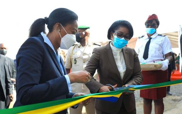 Inauguration de la maison d'arrêt des femmes par le Premier ministre Rose Christiane Ossouka Raponda et le ministre de la Justice, Erlyne Antonella Ndembet Damas
