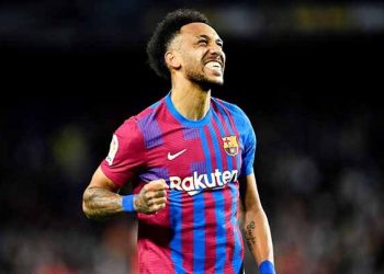 Le salaire d'Aubameyang augmenterait l'année prochaine, mais pourra mettre le Barça en difficulté