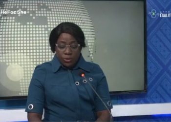 Lecture du report de la célébration de la Journée internationale de la liberté de la presse par le Directeur général de la Communication Mme Hermine Otounga Souna
