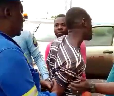 Le jeune chauffard de Moanda neutralisé lors d'une fausse alerte de vol d'enfant dans le cadre des crimes rituels