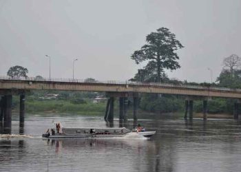 Le ministre des TP a visité les ponts d’Isaac et d’Adouma à Lambaréné et rassure sur la solidité des infrastructures