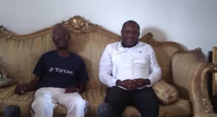 Le président du 7MP, Joël Ngoueneni Ndzengouma porteur du message de la CNR au peuple d'Oyem disant que Jean Ping dégagera Ali Bongo avant 2023