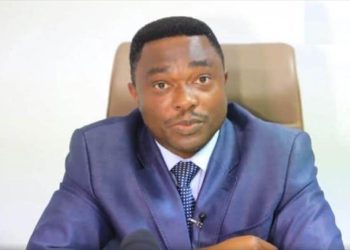 Le procureur de Libreville André Patrick Roponat accusé d'œuvrer à la mort de son frère Jean Rémy Yama.