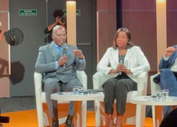 Le ministre Yves Fernand Manfoumbi au CIAN à Paris