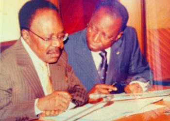 Charles Mba à droite avec le feu président Omar Bongo, l'invité d'Ali Bongo