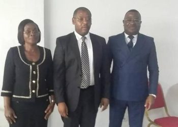 J-François Yanda le promu (à droite), et Zéphirine qui lui succède à gauche la direction générale du Commerce