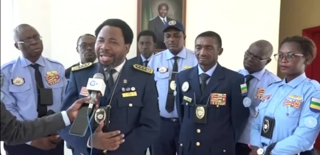 Le vice-président de la Conacce Chaplains Gabon, le Révérend Prophète Max Alexandre Ngoua devant la presse