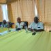 Félix Okeya et les cadres de Bayi-Brikolo réfléchissent sur le développement local avec la route comme pierre angulaire