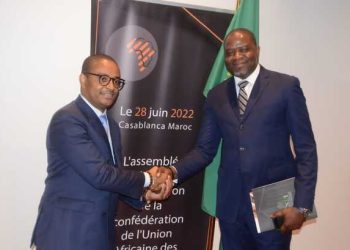 Le Vice-président de l’UAPI, Hermann Kamonomono, à droite, et le représentant de la Fédération nationale des promoteurs immobiliers du Maroc, à gauche